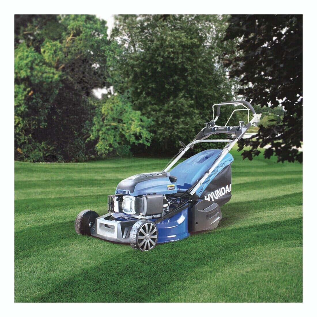 Hyundai HYM530SPR 530mm 196cc Self-Propelled Petrol Roller Lawnmower