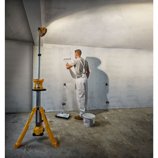 DeWalt DCL079-XJ 18V XR LED Tripod Light 3k Lumen