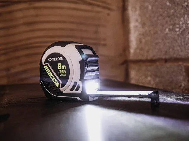 Tape Measure With LED Light 8m Komelon