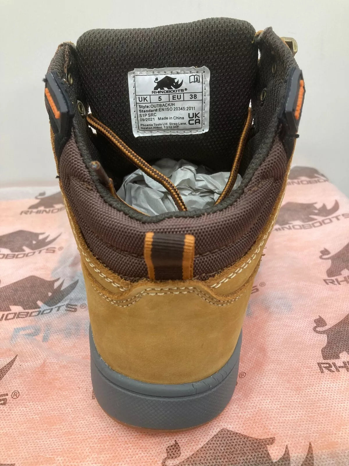Rhino boots Outback Honey Safety FULL GRAIN LEATHER Work Boots Water Resistant